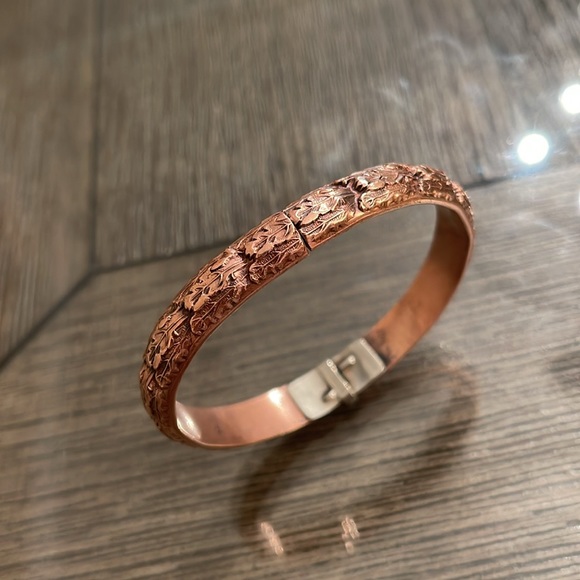 Whiting Davis Hinged Cuff Bracelet Copper Floral Leaf High Relief Signed Vintage - Picture 4 of 16